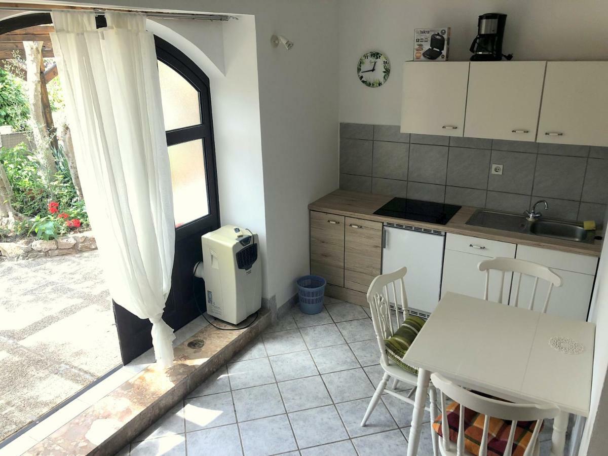 Guesthouse Vila Ruzmarin Ždrelac Exteriér fotografie